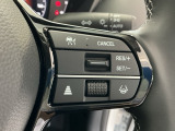 【アダプティブ・クルーズ・コントロール】予め設定した車速内でクルマが自動的に加減速。 前走車との適切な車間距離を維持しながら追従走行し、高速道路でのドライバーの疲労を軽減してくれる嬉しい機能付♪