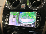 【アラウンドビューモニター】専用のカメラにより、上から見下ろしたような視点で360度クルマの周囲を確認することができます☆死角部分も確認しやすく、狭い場所での切り返しや駐車もスムーズに行えます。