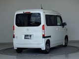 バックカメラが付いているのでバックでの車庫入れも安心です