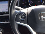 【ステリモ】ステアリングリモコンスイッチにてオーディオ操作可能となっており、運転にも集中できます。少しでも視線移動を減らし事故に遭う確率を下げます。