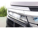 LEDヘッドライトで夜間の視認性も高く、更にオートライト搭載で、車外の明るさを感知し自動でライトを点消灯します。またエンジンOFFにすれば一緒に消灯し、消し忘れやトンネル走行時などに非常に重宝します!