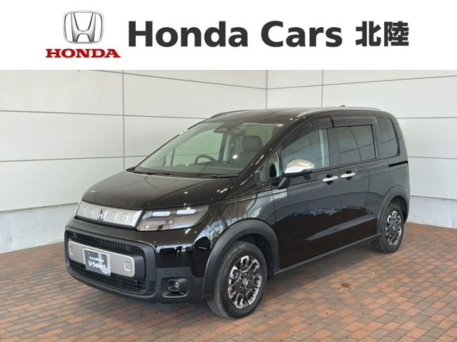 フリード 1.5 e:HEV クロスター 4WD 