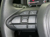 ステアリングスイッチ装備!運転しながら手元でオーディオの操作などができます。