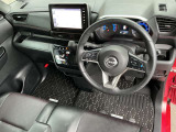 アダプティブタイプのオートクルーズです。車線中央付近を走行するようにステアリングを制御し、運転者のハンドル操作を支援します。