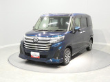 【前斜め】LEDヘッドライトやスマートアシストを搭載し、安全運転をサポート。夜道やもしもの時も安心感を高めます。