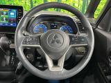 【純正革巻きステアリング】上質な革を使用することで、手にしっかり馴染みとても運転しやすいハンドルです♪