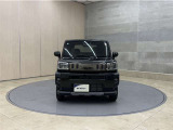 お車購入のポイントとなるフロントマスクです。軽自動車でも迫力あるデザインですね☆☆