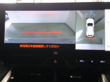 バックモニター付き。 車両後方の映像が画面に表示されるので、車庫入れが苦手な人も安心です。ただし、目視確認もお忘れなくお願いいたします。