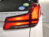 LEDテールライトです。省電力、高輝度のLEDは明るく照らすので夜間運転時の視認性を高めます。スタイリッシュな見た目で細かいところもこだわりたいあなたに!