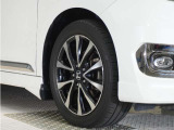 認定中古車では、厳しいHonda認定基準をクリアした厳選されたHonda認定中古車のみ、取り扱っております。「ご購入前の安心」「納車後の信頼」を車両と一緒に提供しております。