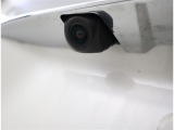 バックカメラが付いているので後方確認が非常にしやすいです。今や運転初心者も熟練者も必須装備!ついていて損はないですね♪