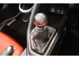 6速MTのお車です♪直感的な操作を楽しむことができます!