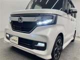 LEDヘッドライトです。デザイン性がよくとても明るいので、夜間の走行や悪天候でも安心です。しかも長寿命!