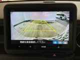 【バックカメラ】運転が苦手な方も車庫入れラクラクです!ギアをリバースに入れれば自動的に切り換わりますので、面倒な操作は不要です♪狭い駐車場もお車を傷つけず安心ですね!