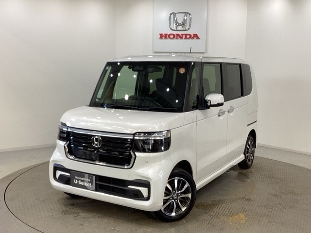 N-BOXカスタム  カスタム 660 4WD