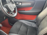 ◆LIBERALAは、輸入車選びの新たなスタイルを提案するインポート・セレクト・ブランドです。オーナー様となる方がクルマから直接感じる感性を第一にした、最良の一台との出会いをコーディネートいたします。