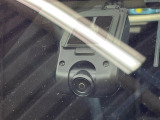 【ドライブレコーダー】ドライブレコーダー装備!走行中はもちろん、あおり運転や事故に遭遇した際、映像で記録し、万一のリスクに備えます。※記録用SDカードはお客様ご自身でご準備いただく必要があります。