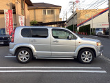 全長428cm、幅175cm、高さ167cmのお車になります。