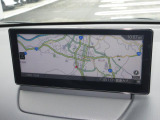 マツダコネクトの8.8インチワイドセンターディスプレイです。『Android Auto』『Apple CarPlay』や独自のコネクテッドサービスに対応したインターフェイスシステムです。