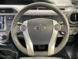 インテリアに合わせたデザインのステアリングは、運転される方のことも考え、運転しやすい形状、大きさです。是非一度、実際に触ってお確かめください。