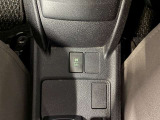 視認性に優れたメーターを採用しており、走行中でも車速や情報が分かりやすく表示されます。運転時の視線移動をむりのない範囲に抑え、快適で安心感のあるドライブをサポートします。