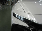 Bi-Beam LEDヘッドランプ+LEDクリアランスランプ(センターランプ点灯機能&おむかえ照明機能付)/LEDデイライト(センターランプ点灯機能付)+LEDフロントターンランプ