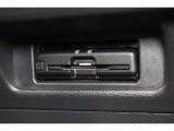 高速道路走行の料金所をノンストップで通過できるETCを装備!※ ETCカードのお申し込みも当社にお任せ下さい!