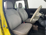 車を運転する際には運転席の存在は欠かせません。しっかりとチェックしたいポイントですね。