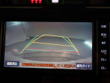 バックガイドモニターで、後方を確認しながら安心して駐車することができます。運転初心者も熟練者も必須の機能ですよ!