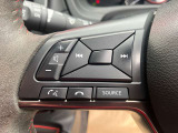 ステアリングスイッチ付きのハンドル!運転に支障をきたすことなくナビ操作が可能です!!