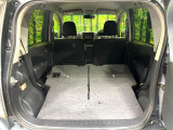 普段のお買い物や通勤、送迎等に十分な荷室スペースを確保しております。セカンドシートを倒すと、大きな荷物の積載も可能です♪