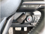 ステアリングヒーターを装備しています。冬の寒い季節に重宝する機能で、30分後に自動的にOFFになるタイマー機能付きです。