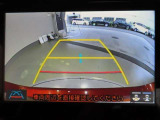 バックガイドモニターで、後方を確認しながら安心して駐車することができます。運転初心者も熟練者も必須の機能ですよ!
