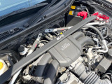 【タワーバー】お車の剛性を高めるタワーバーを装備。よりスムーズなコーナリング走行が可能となり、走りも楽しめます。