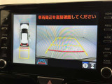 後方の見える安心をお届けするバックガイドモニター付:バックするときのアシストラインもあって楽々バック!車庫入れや縦列駐車をサポートし、苦手な駐車も安心です!今やもう手放せない装備ですネ♪