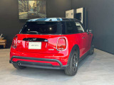 かわいいテールのデザインはほかの車にはない魅力があります。ひと目で&ldquo;MINI&rdquo;とわかるデザインです。