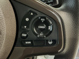 【アダプティブ・クルーズ・コントロール】予め設定した車速内でクルマが自動的に加減速。 前走車との適切な車間距離を維持しながら追従走行し、高速道路でのドライバーの疲労を軽減してくれる嬉しい機能付♪