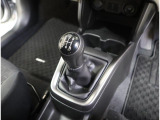 初心者の方でも操作しやすいMT車です♪運転者のお好きなタイミングでシフトチェンジができ、運転の楽しさを感じられます☆
