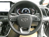 見通しのよいすっきりとした視界で、誰でも運転しやすいです。運転のしやすさは疲れにくさにも繋がりますよ♪