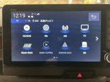 Honda CONEECT対応で、更に便利が広がったナビディスプレーです♪また、フルセグTVの他にDVD/CDプレーヤーを装備♪もちろんFM/AMラジオもお聞きいただけますよ♪