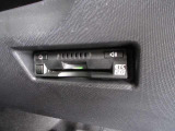 ETC2.0車載器は高速道路上に設置されたITSスポットと双方向通信を行い、ETC機能に加え安全運転をサポートする交通情報を提供してくれます♪