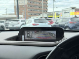 バックモニターもついているので、バック駐車も安心です♪