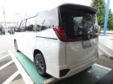 雪道安心4WD☆ナビ☆バックカメラ☆ETC☆AppleCarPlay☆スマートキー☆シートヒーター☆LEDライト☆
