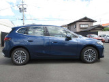 新車登録から5年目まで、最長4年間の走行距離無制限保証をご用意。ご購入後も安心が長く続きます。