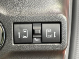 【両側パワースライドドア】スマートキーや運転席のスイッチで後席両側スライドドアの開閉が可能♪電動だから力を入れてドアを開ける必要が無く、小さなお子様でも簡単に開け閉めでき快適です♪