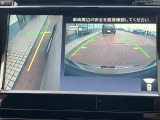 左サイドカメラとフロントカメラ運転席から死角となりやすい車両左前部分や前方部分もバッチリ見えます♪