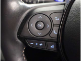 ハンドルから手を放さずに操作出来ますので、安全運転にもつながりますね