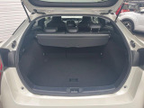 積み下ろしのしやすいデッキにはたっぷりと荷物を積み込んでいただけます。遊びから仕事まで、様々なシーンで頼れます♪
