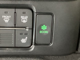★ECONスイッチ★ エコドライブを加速しよう!スイッチをONにすると、運転の仕方によるロスを抑え込み燃費をよくするようクルマが頑張ります(*^ー^*)燃費向上にチャレンジ♪