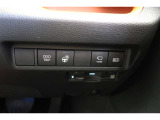 【ステアリングヒーター】なんとハンドルにもヒーター機能が付いてます!寒い日でもハンドルを握る手が悴む心配はいりません♪